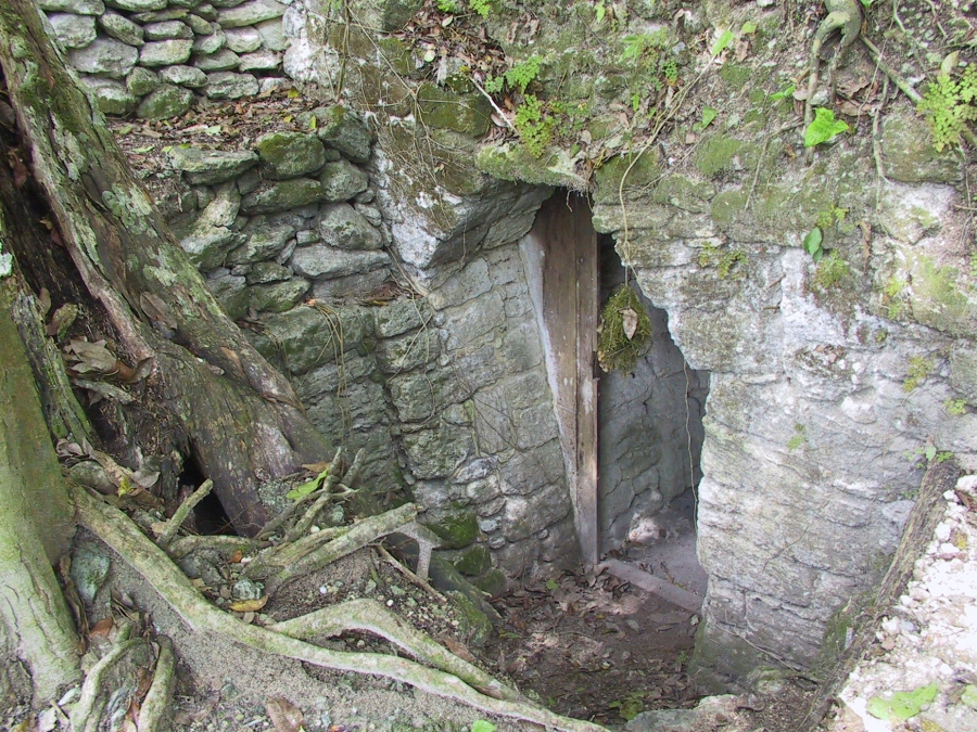 Entrance to Zotz Na Tunnel